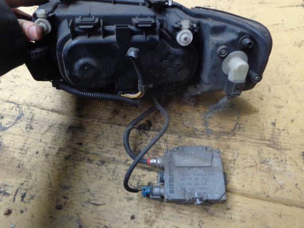 PHARE DROIT AUDI  - Vue 2